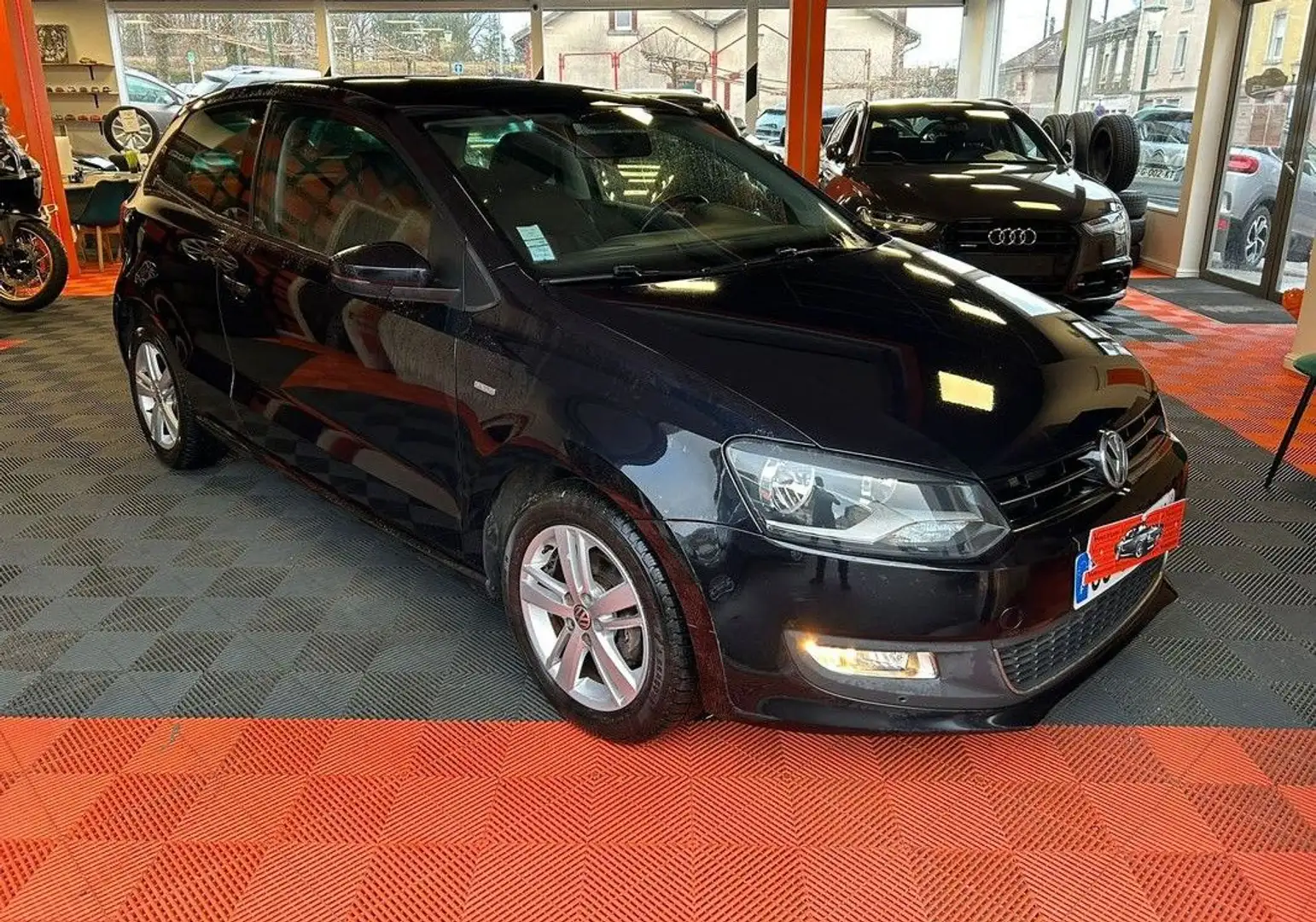 Volkswagen Polo V MATCH 1.6 tdi 90 cv Garantie 12 mois Noir - 1