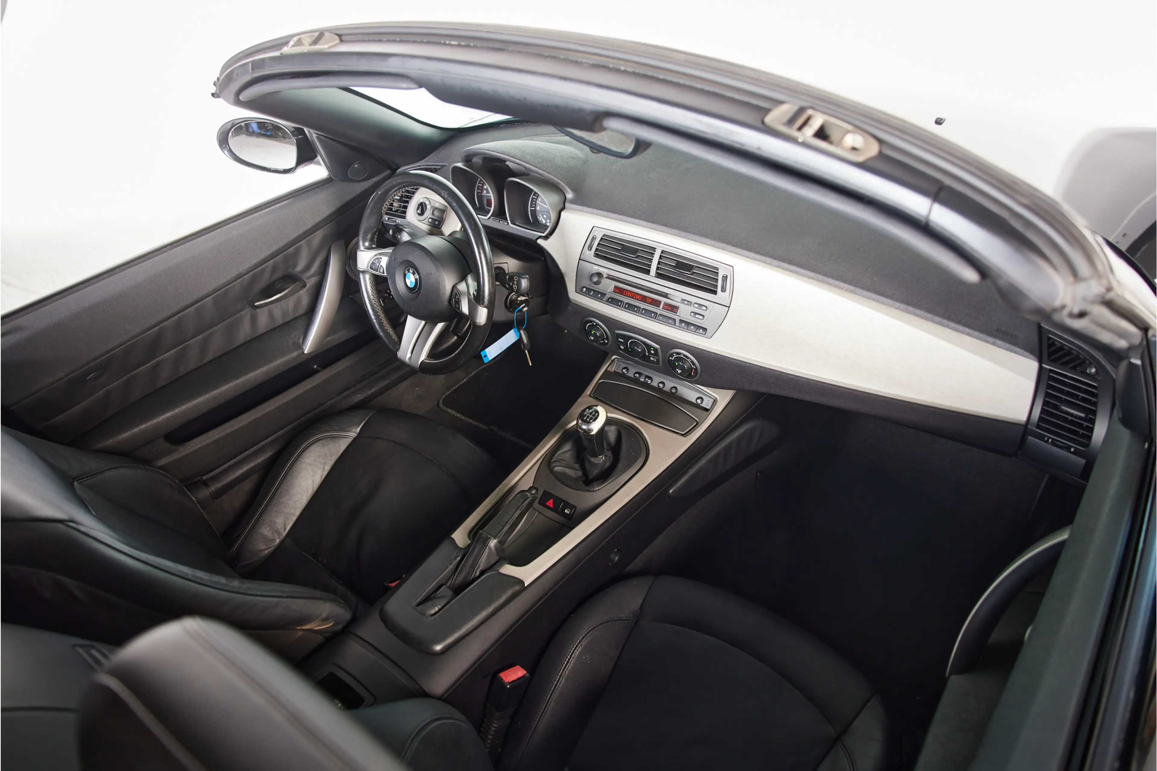 BMW Z4 Roadster 2.2i | Leder | Elek. kap | Xenon | Stl. v — photo 17