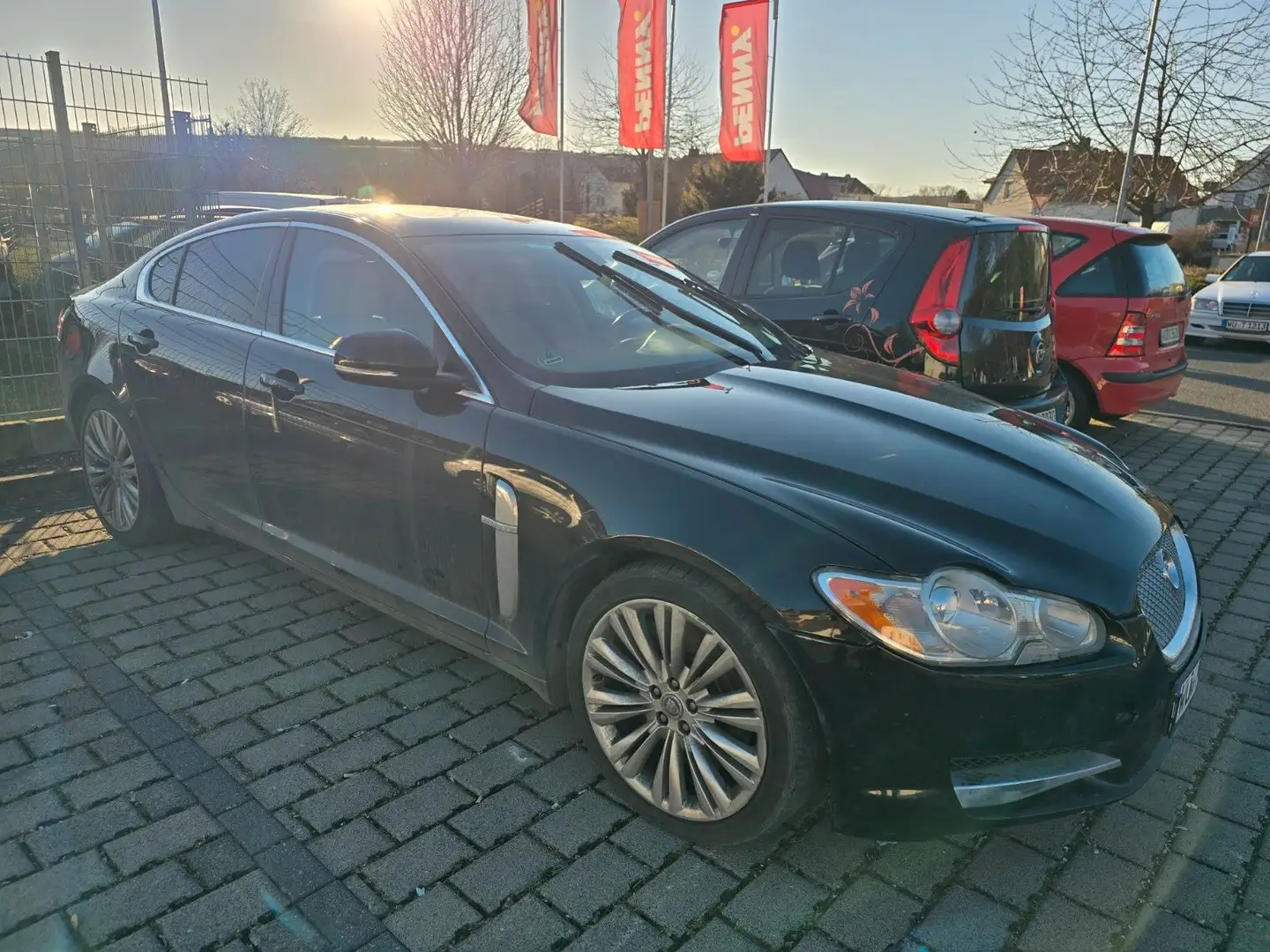 Jaguar XF 3.0 V6 TDi Leder Eu6 Klimatr Xenon Automatik Zwart - 1