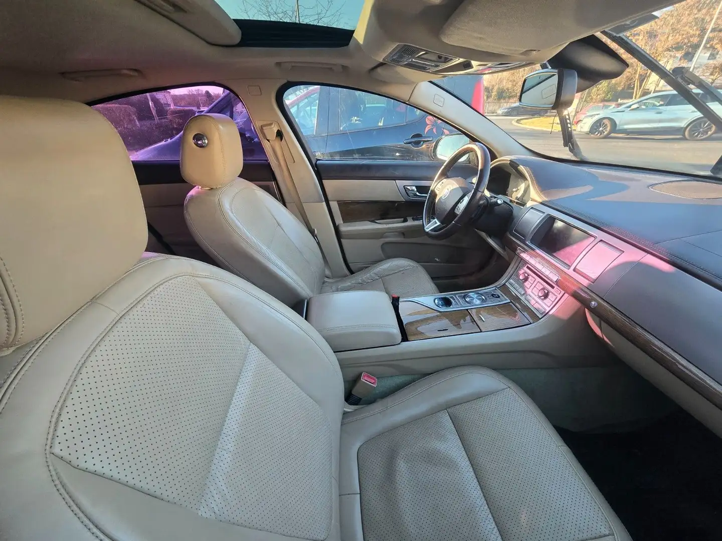 Jaguar XF 3.0 V6 TDi Leder Eu6 Klimatr Xenon Automatik Zwart - 2
