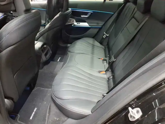Mercedes-Benz E-Class view 13