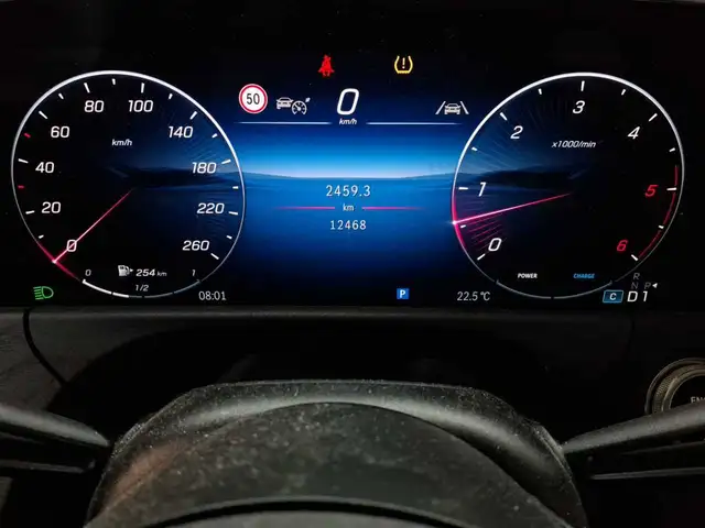 Mercedes-Benz E-Class view 11