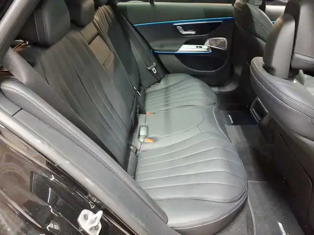 Mercedes-Benz E-Class view 14