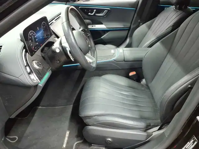 Mercedes-Benz E-Class view 7