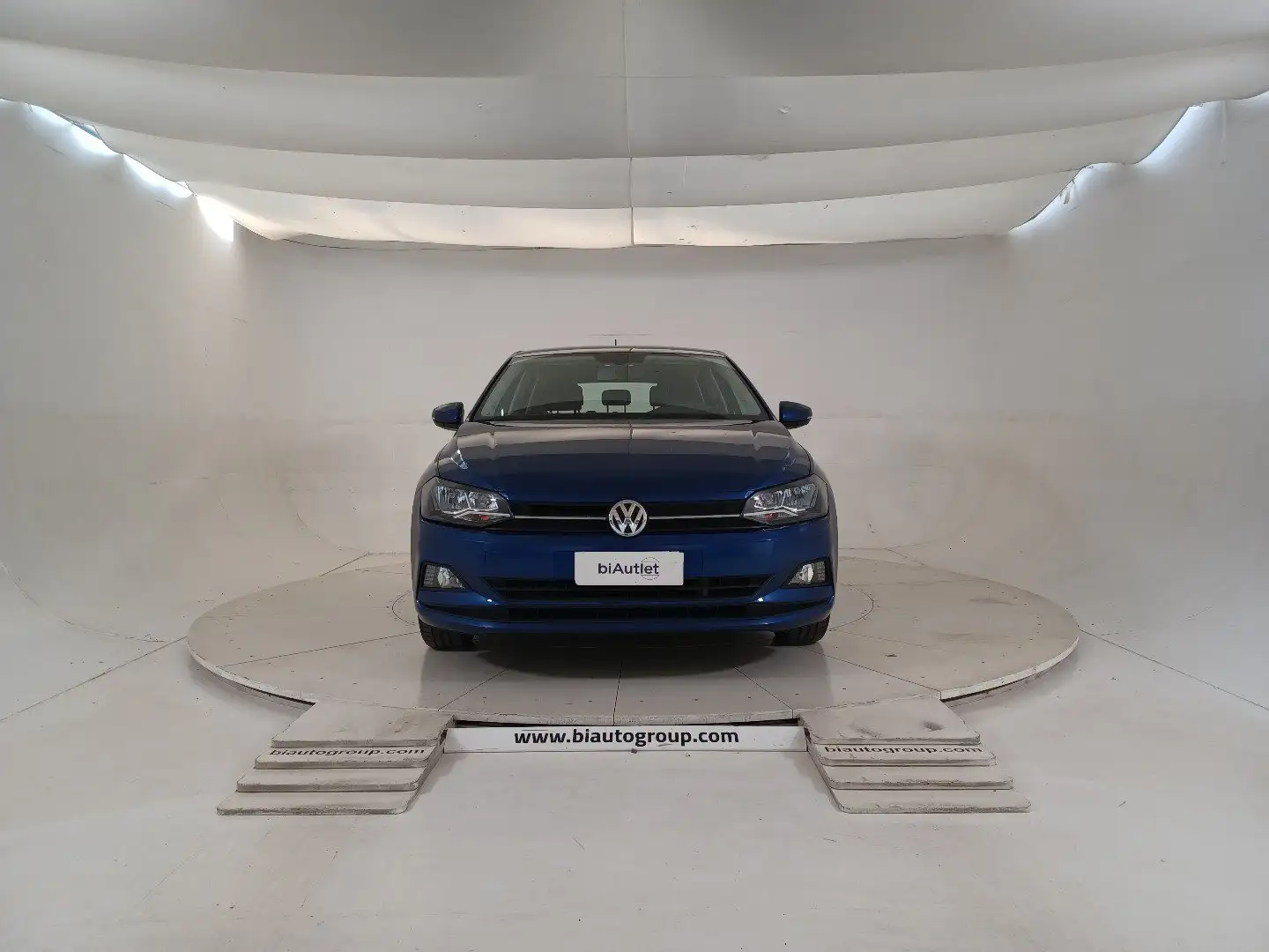 Volkswagen Polo VI 2017 Benzina 5p 1.0 tsi Comfortline 95cv Blu/Azzurro - 2