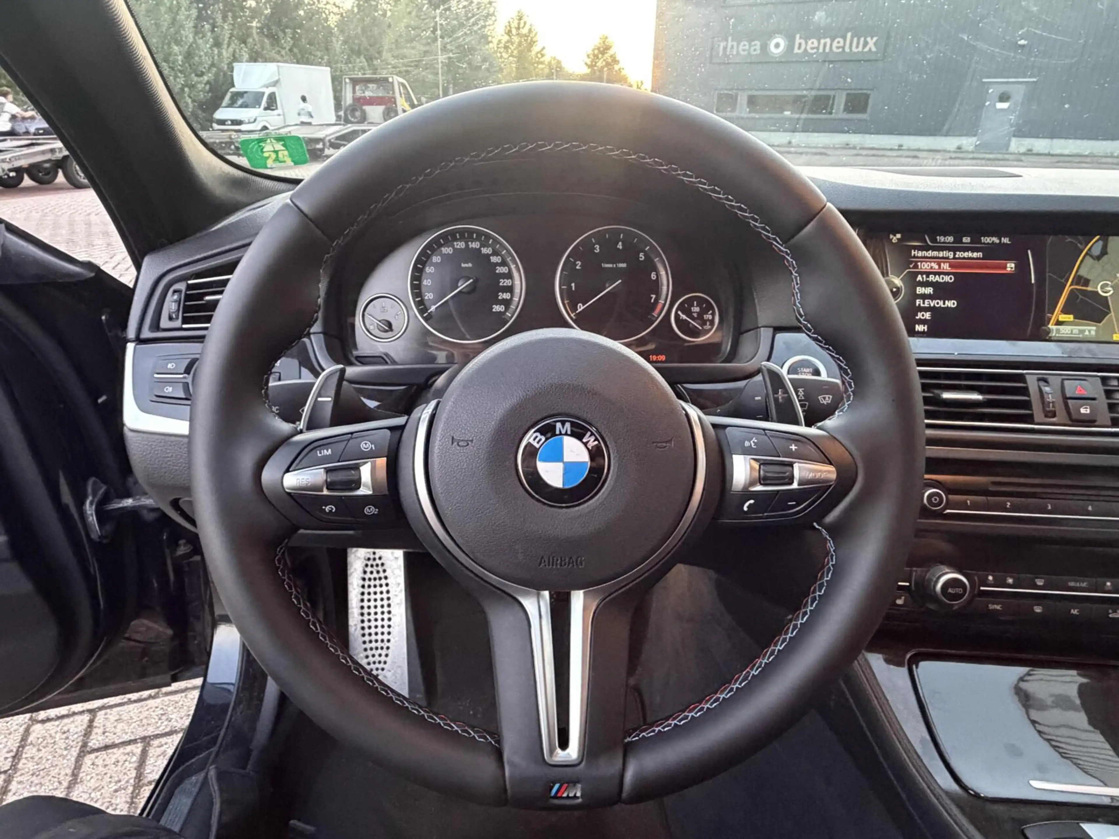 BMW 535 5-serie Touring 535i M Sport Edition High Executiv — photo 9