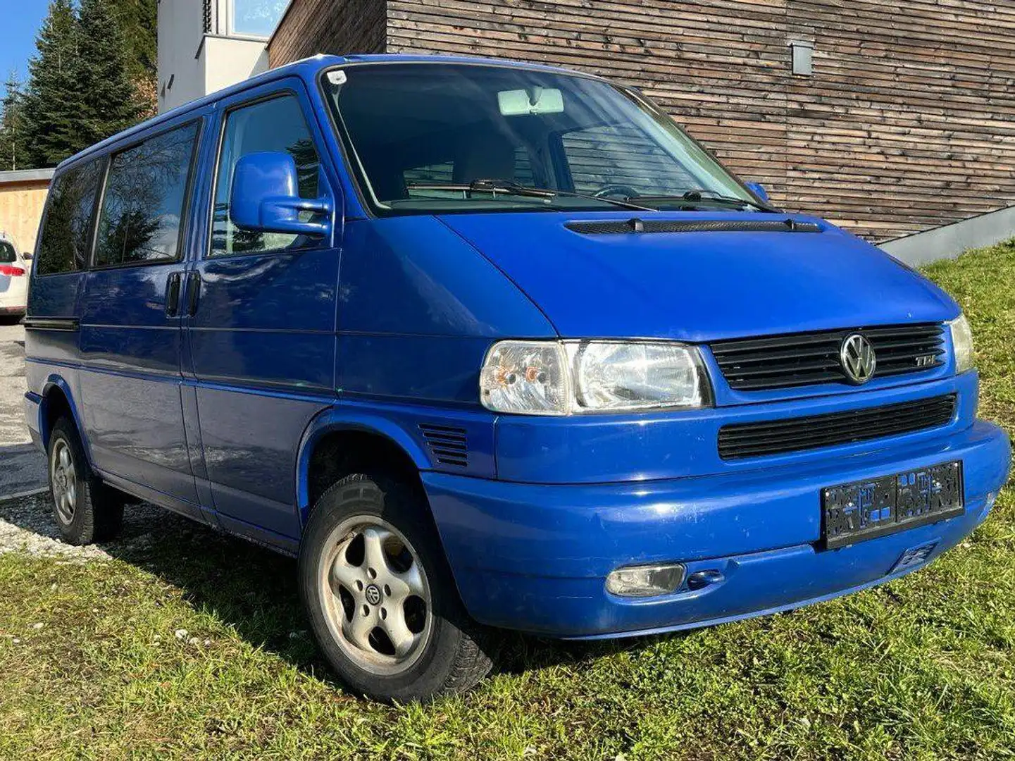 Volkswagen T4 Caravelle Caravelle 2-3-2 Coach Syncro 2,5 TDI Blauw - 1
