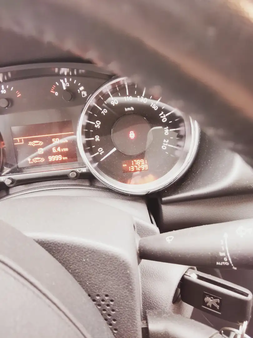 Peugeot 3008 3008 BlueHDi 150 Stop Weiß - 2