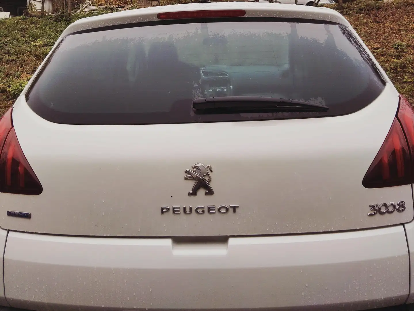 Peugeot 3008 3008 BlueHDi 150 Stop Weiß - 1