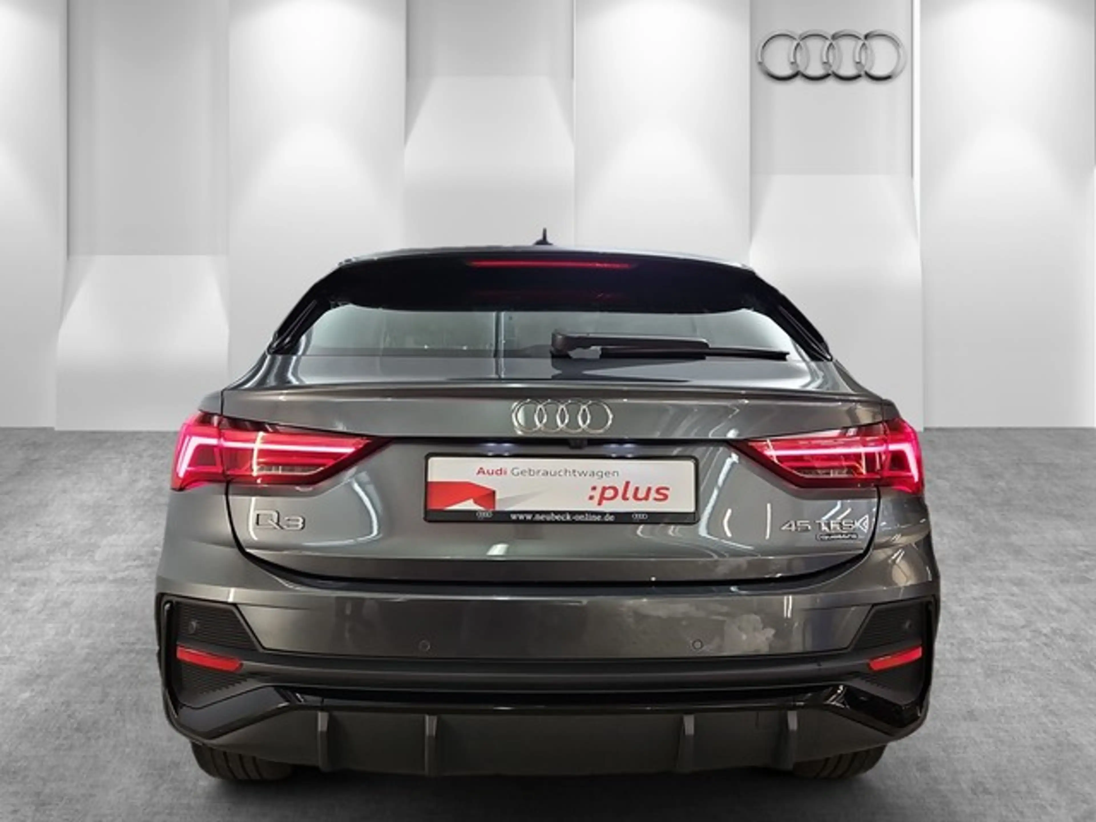 Audi Q3 Sportback S line LED KAMERA SCHIEBEDACH NAVI SI... — photo 17