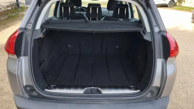 Peugeot 2008 view 14