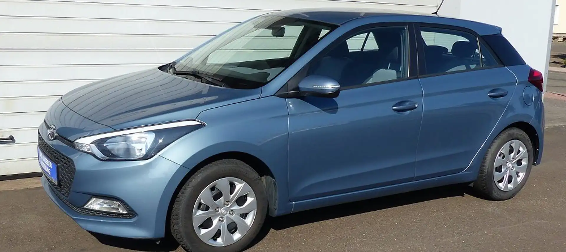 Hyundai i20 Comfort  Top Gepflegt Bleu - 1
