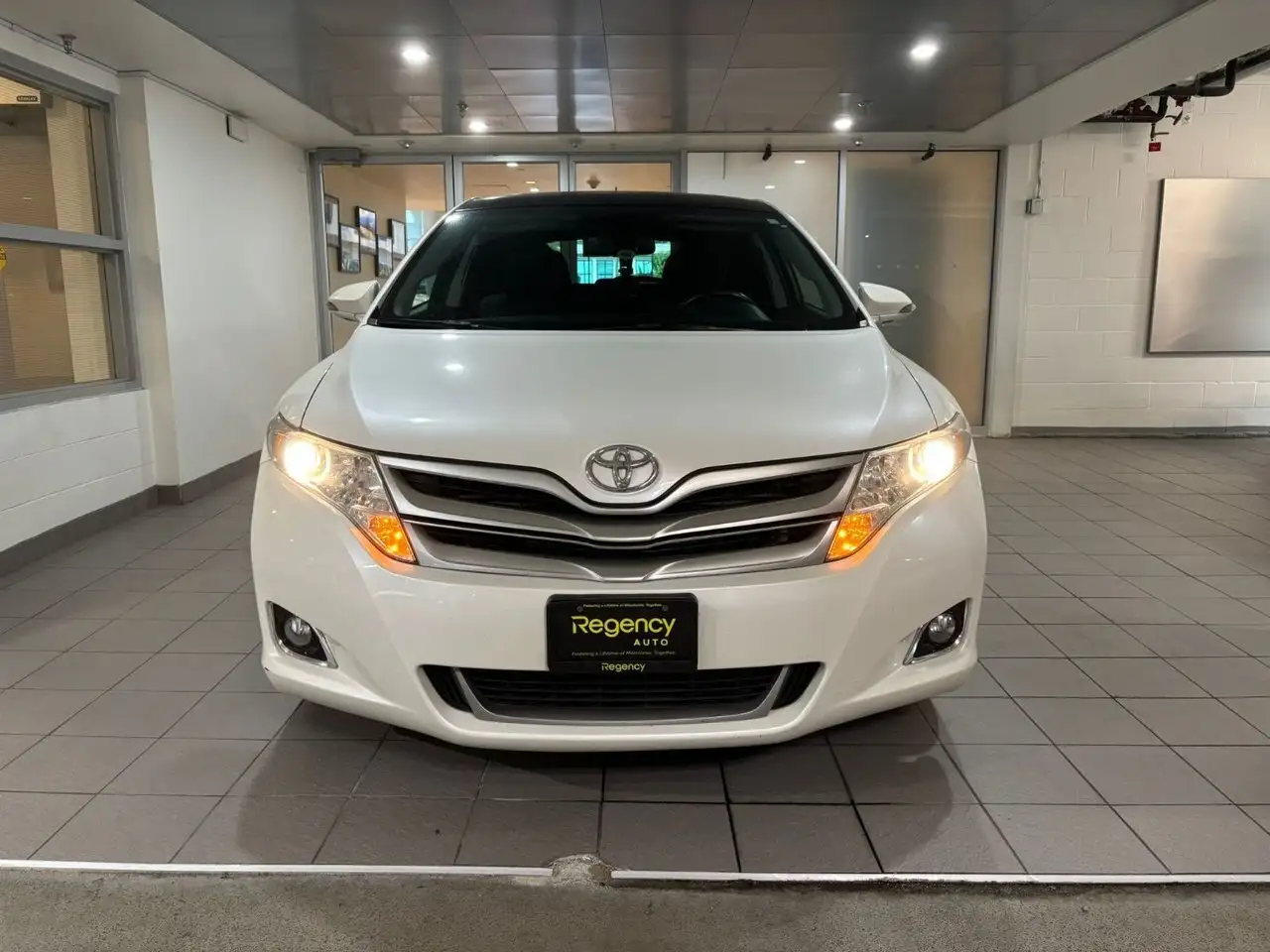 Toyota Venza photo Toyota Venza