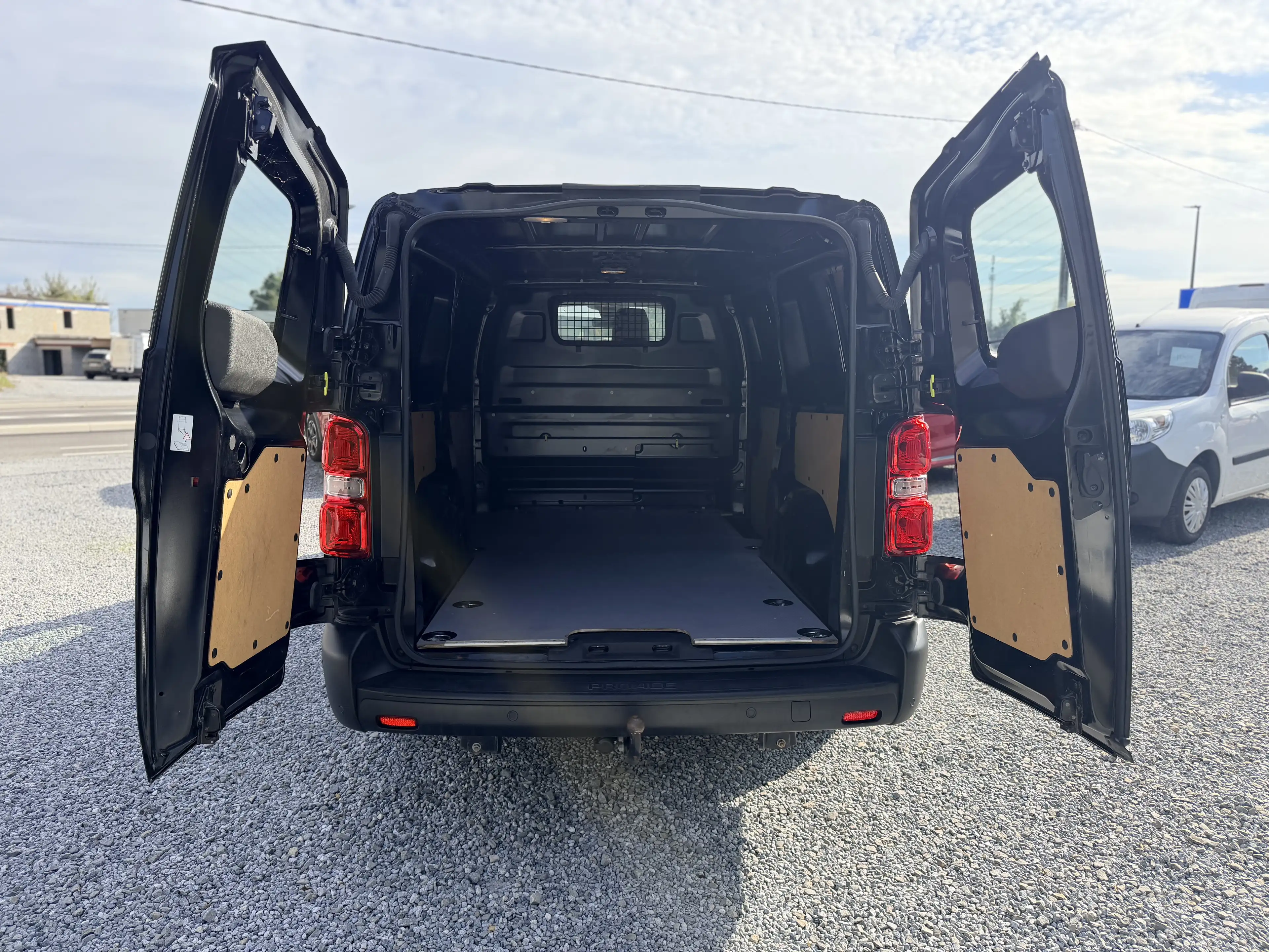 Toyota Proace 2.0 D-4D (L2) 8 ANS GARANTIE TOYOTA — photo 7