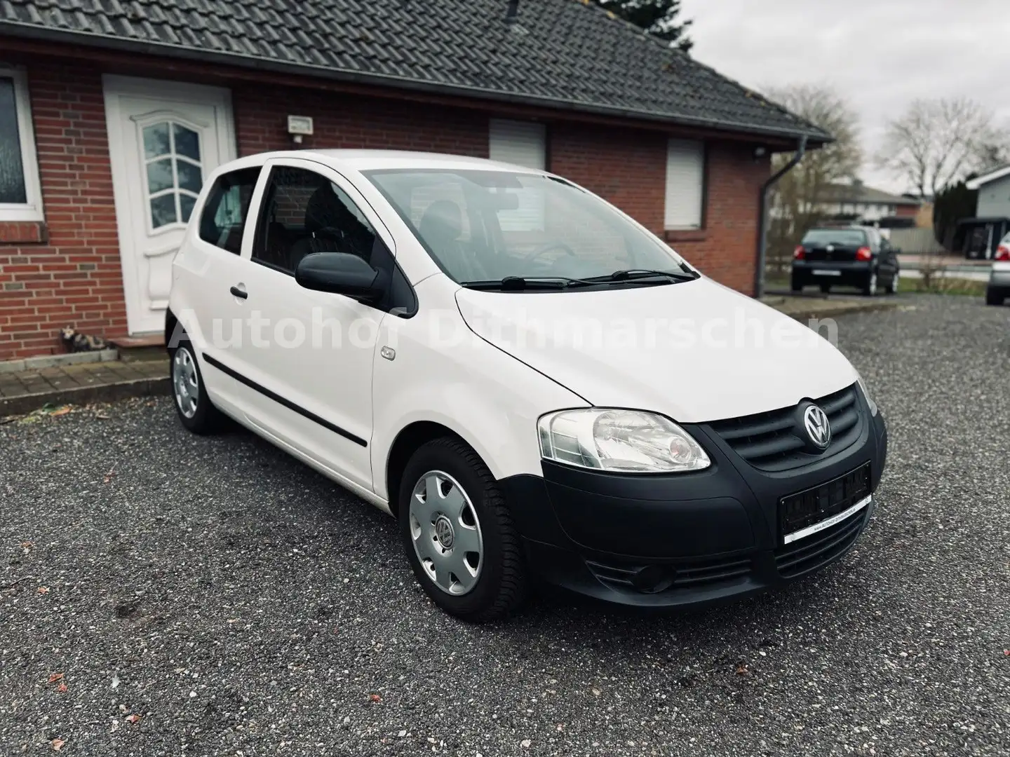 Volkswagen Fox Basis/TÜV 10/26/Steuerkette NEU/elek. Fenste Blanc - 2