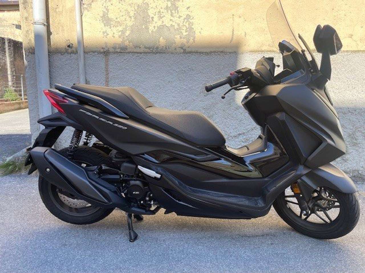 Honda Forza 350 2024