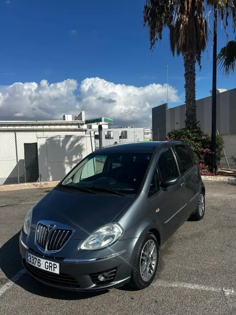 Lancia MUSA 1.3JTD Platino Ecollection 90 Gris - 1