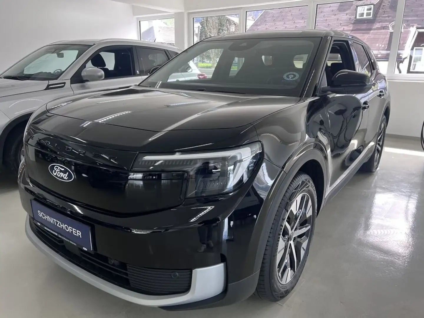 Ford Explorer Elektro  79kWh AWD *AHK SCHWENKBAR* Schwarz - 1