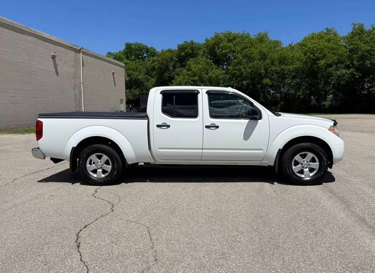 Nissan Frontier снимка Nissan Frontier