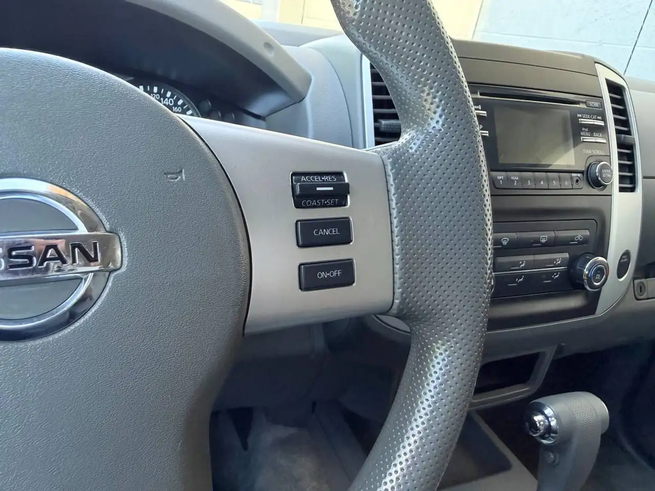 Nissan Frontier снимка Nissan Frontier