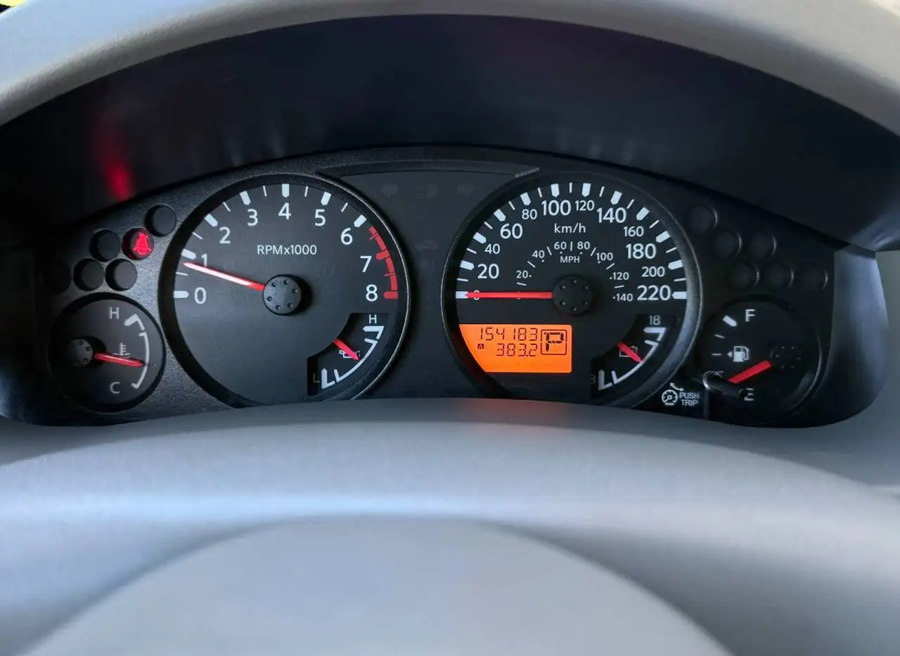 Nissan Frontier снимка Nissan Frontier