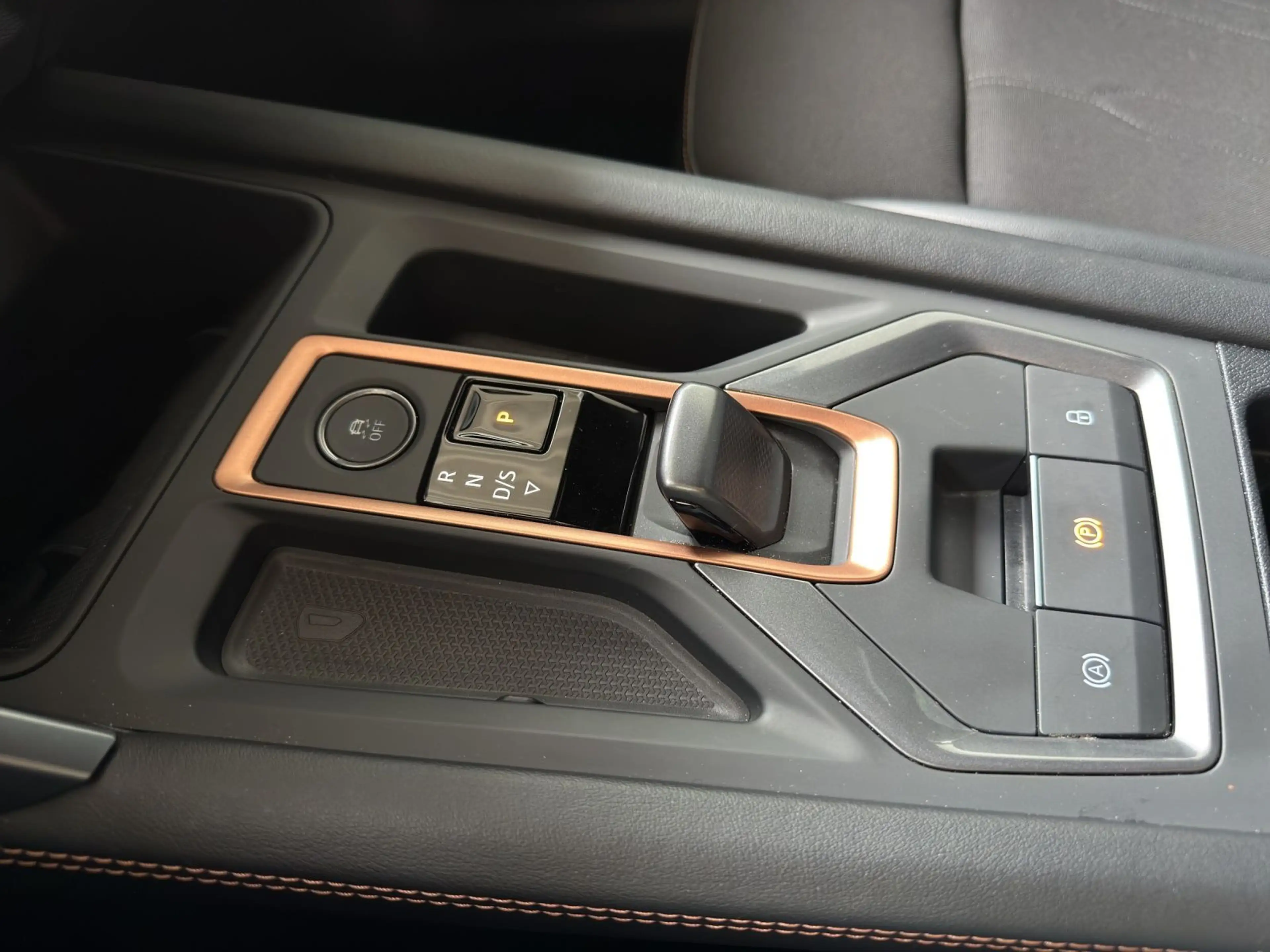 CUPRA Formentor 2.0 TDI DSG NAVI ACC SH PDC+ GJR — photo 11