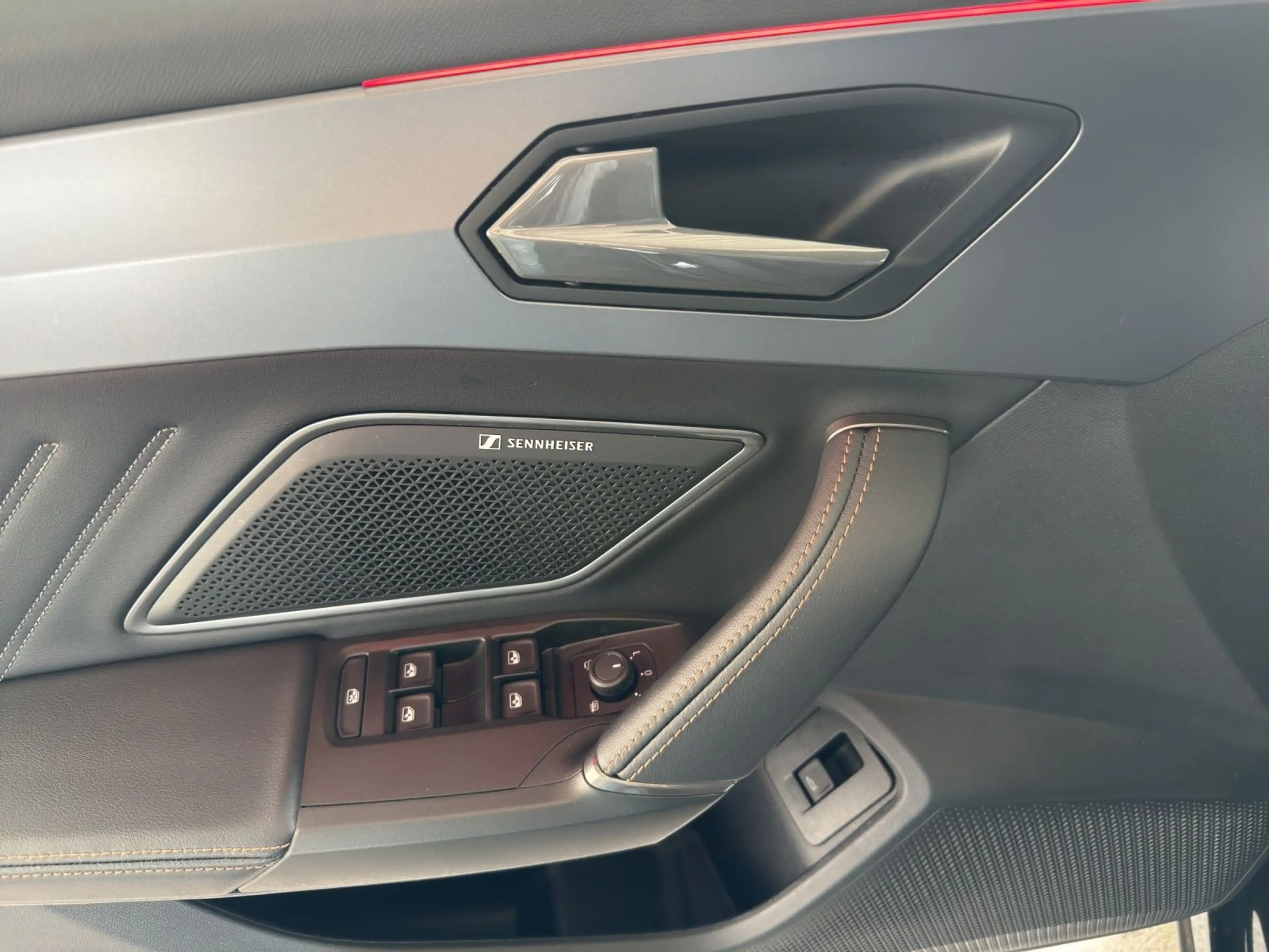 CUPRA Formentor 2.0 TDI DSG NAVI ACC SH PDC+ GJR — photo 8