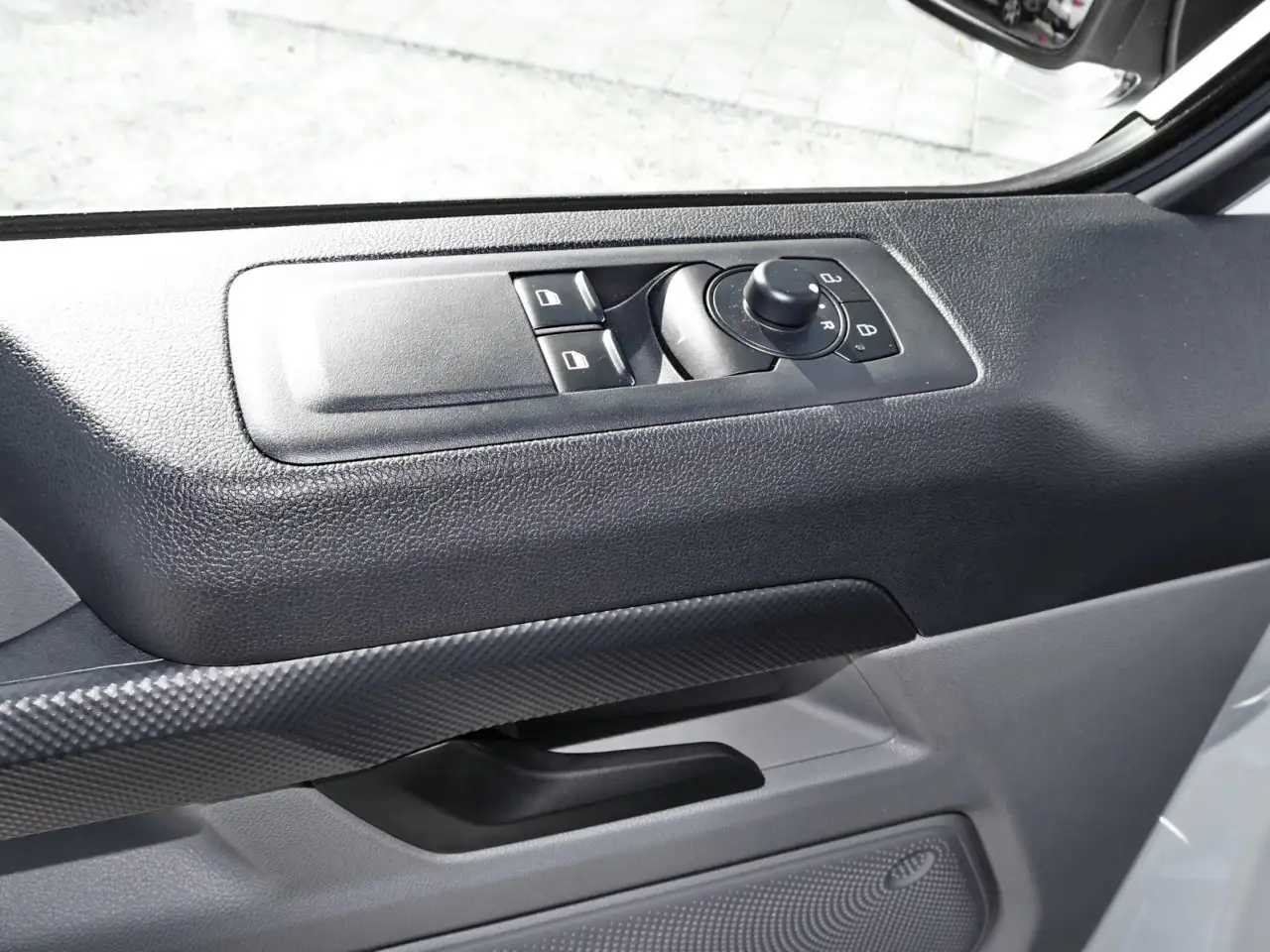 Ford Transit Custom Trend 320L2 LED+AHK+Sitzheizung Klima 12