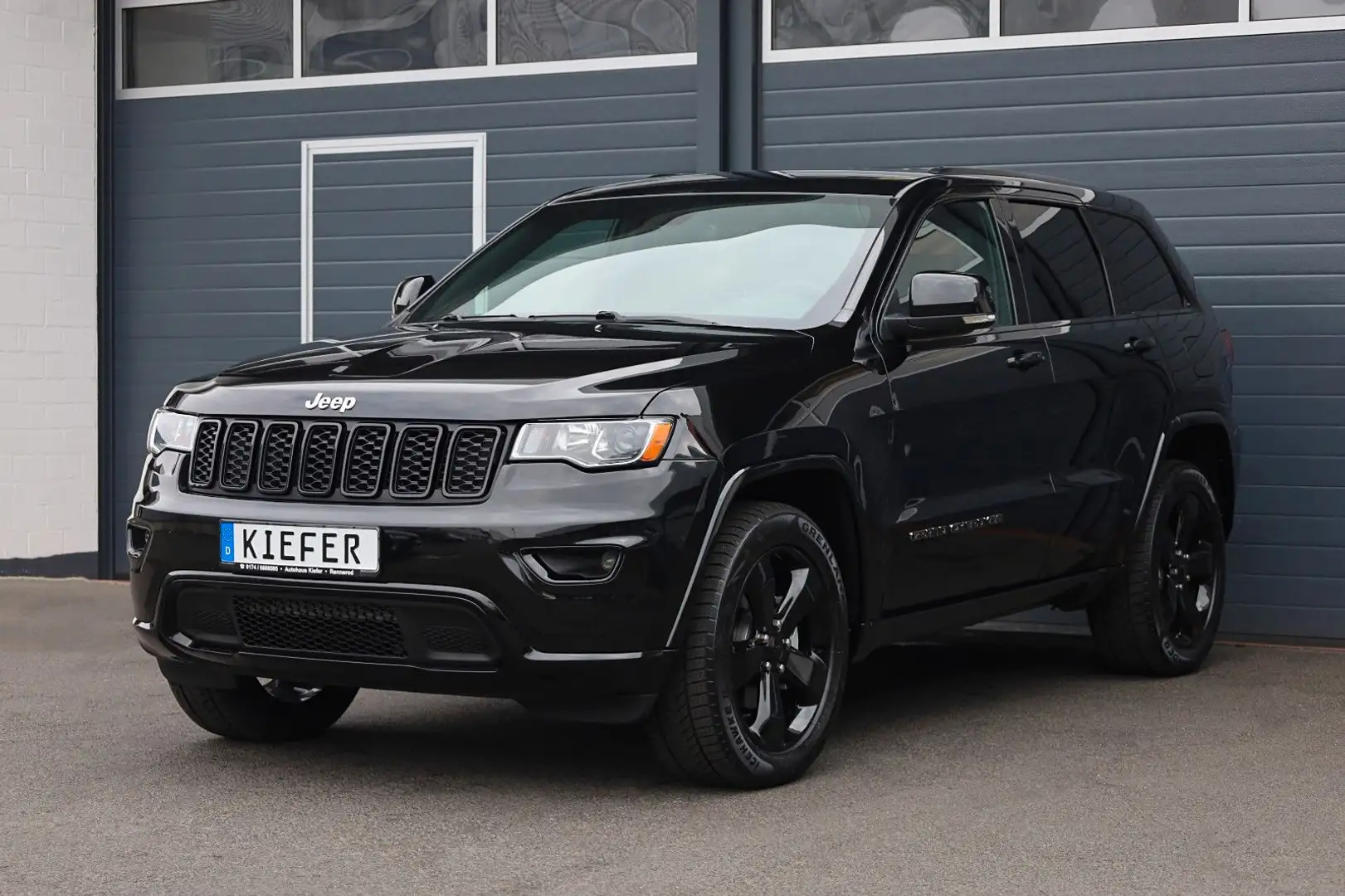 Jeep Grand Cherokee 3.6/4x4/HK/SHZ/SBL/LHZ/KAMERA/R20 Schwarz - 1