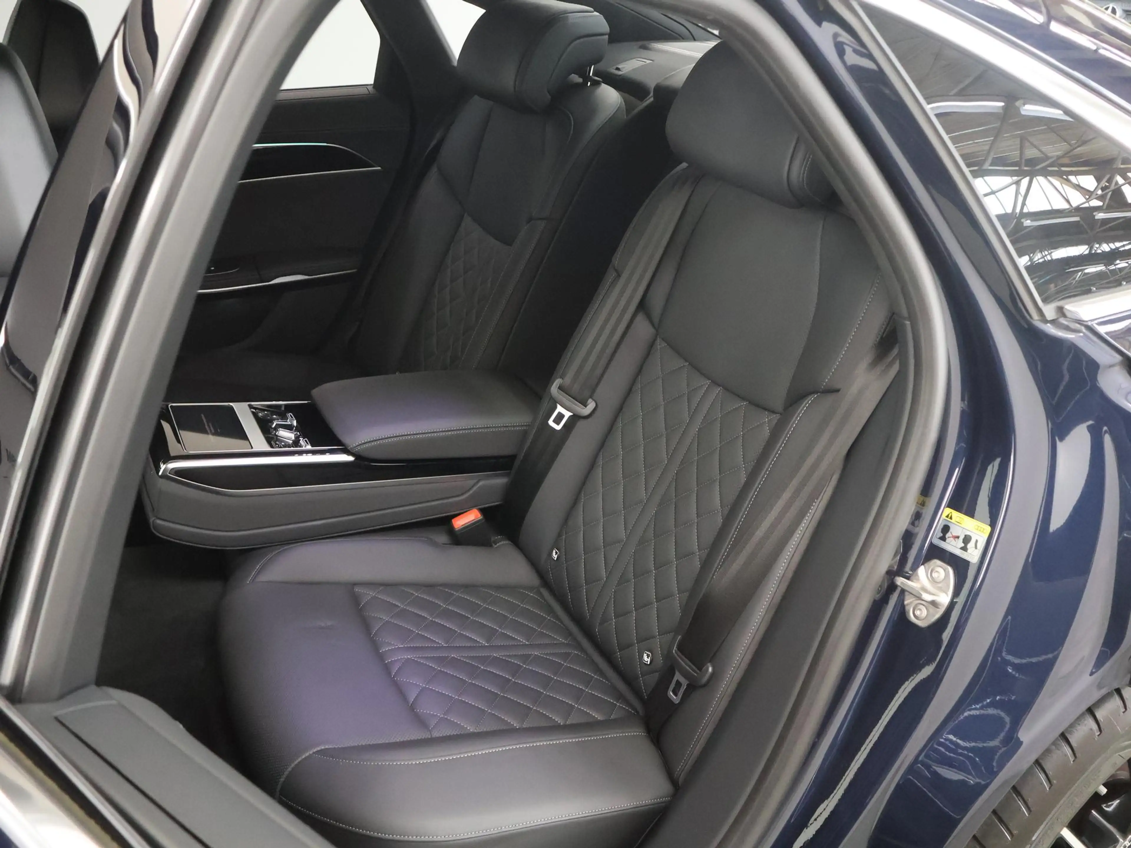 Audi A8 60 TFSI e quattro | Panoramadak | MATRIX-LED | Ele — photo 11