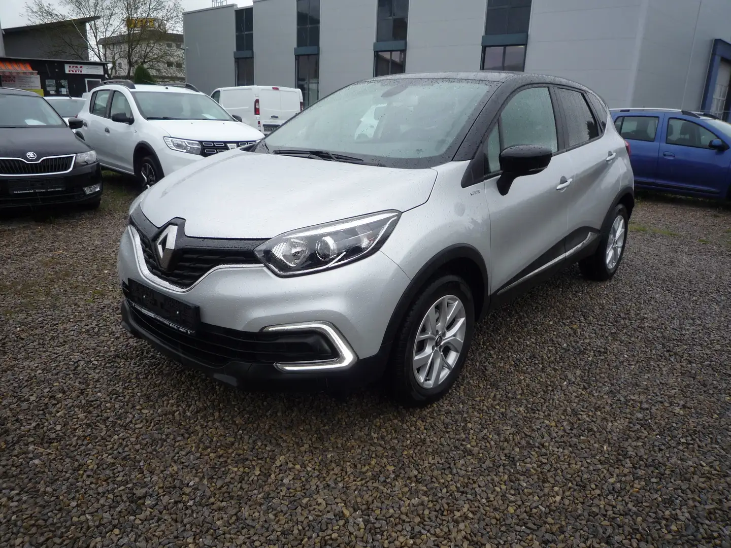 Renault Captur Limited*26Tkm*Tüv NEU*Navi*KlimaAUT*131PS Gris - 1
