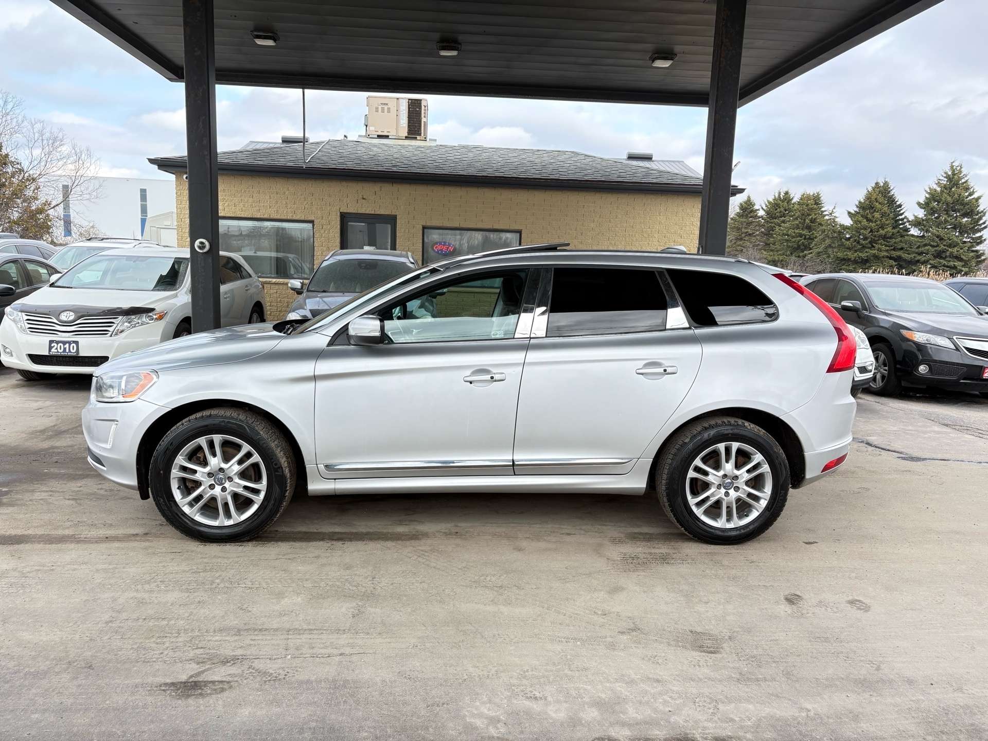 2014 Volvo XC60 AWD 3.2 I ACCIDENT FREE I CERTIFIED thumb 7