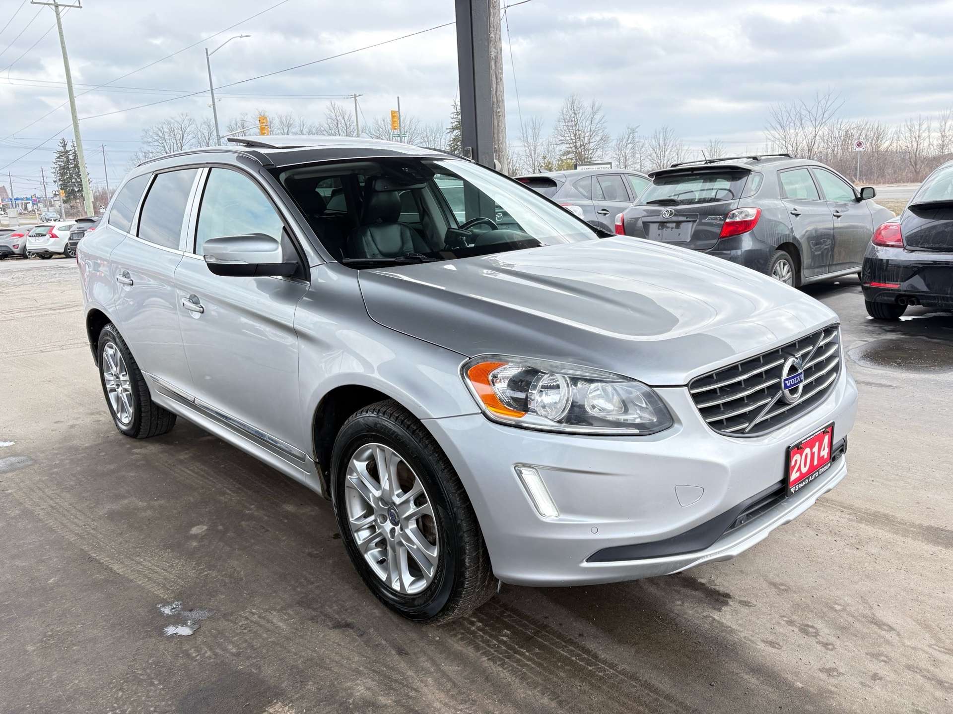 2014 Volvo XC60 AWD 3.2 I ACCIDENT FREE I CERTIFIED alt 2