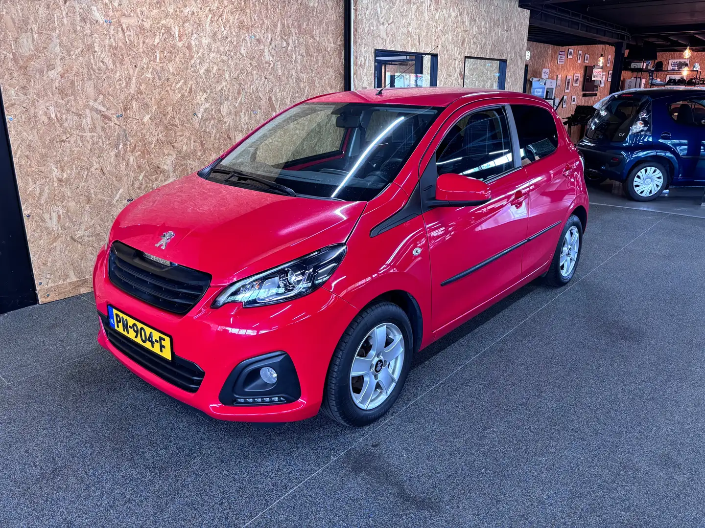 Peugeot 108 1.0 e-VTi Active Rouge - 1