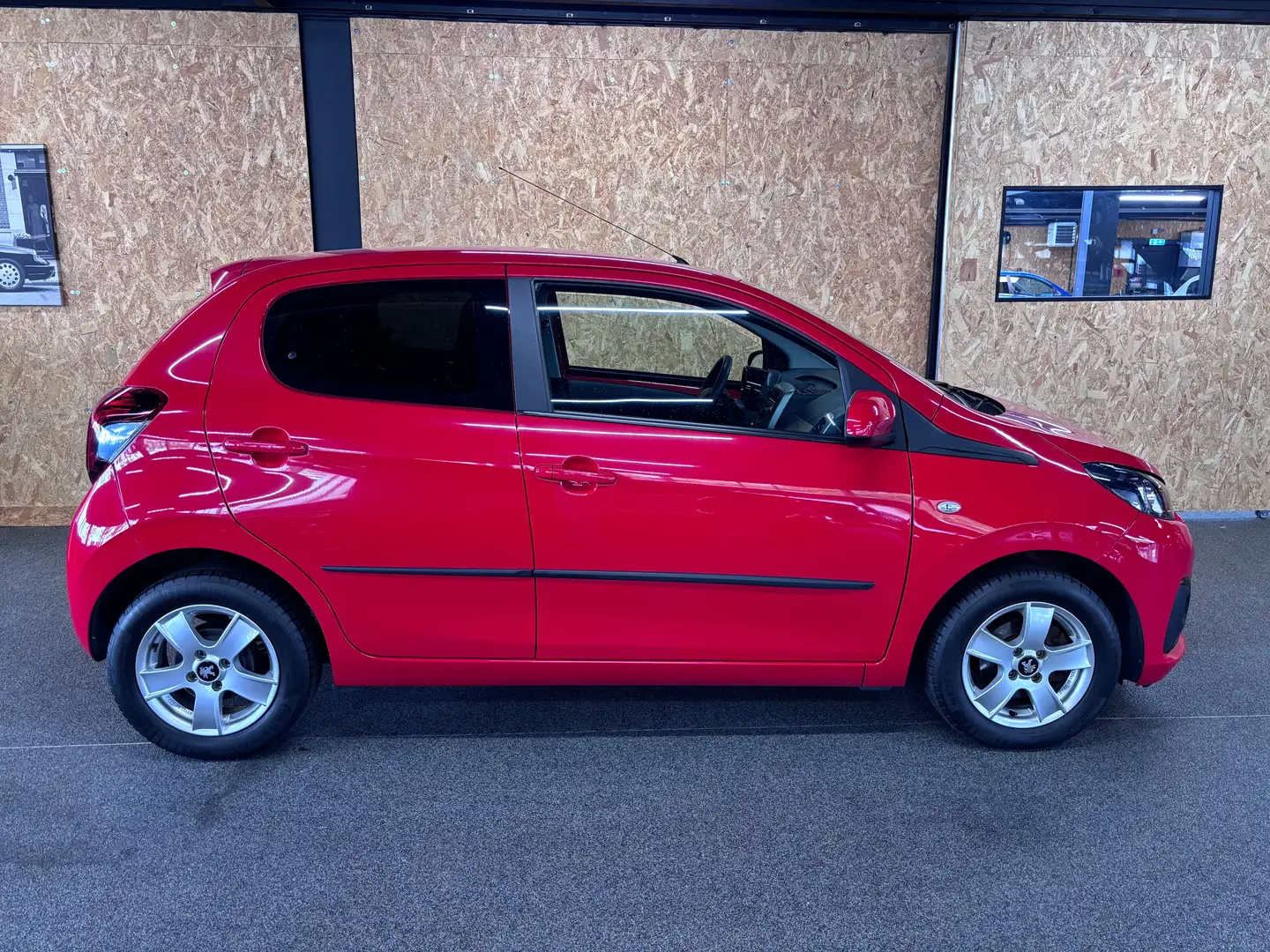 Peugeot 108 1.0 e-VTi Active Rouge - 2