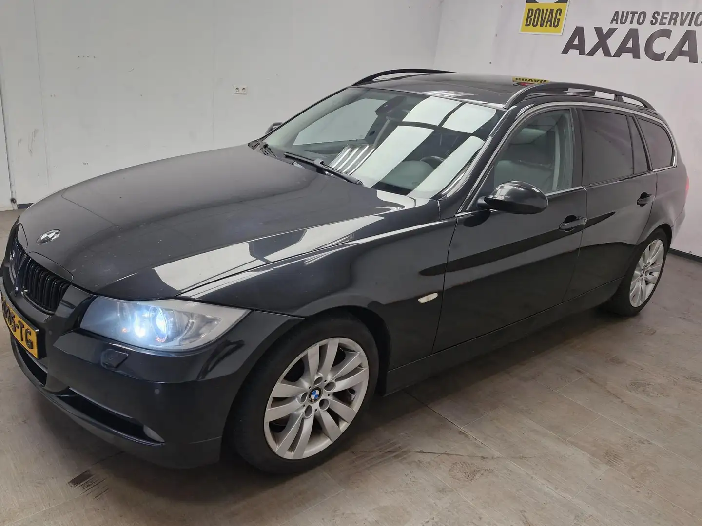 BMW 330 3-serie Touring 330d AUTOMAAT ! OPEN DAK ! RIJD PE Zwart - 2