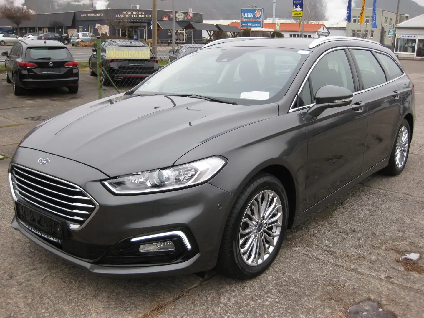 Ford Mondeo Turnier Titanium**Winterpaket** Grijs - 1