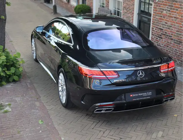 Mercedes-Benz S-Class view 4