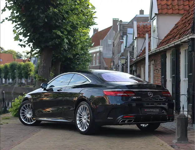 Mercedes-Benz S-Class view 2