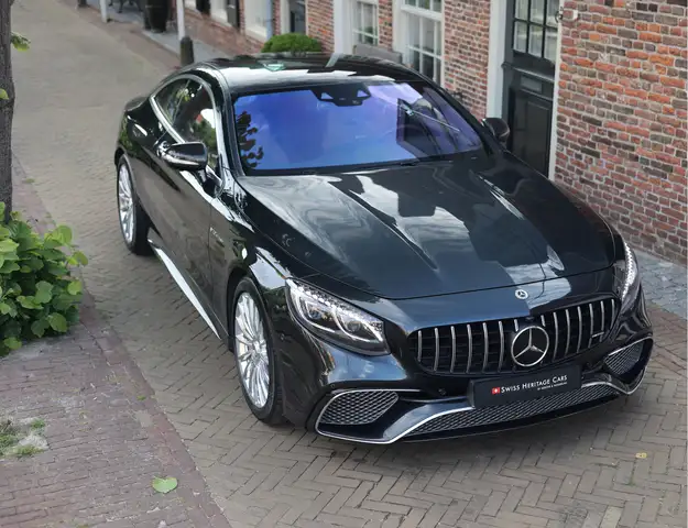 Mercedes-Benz S-Class view 3