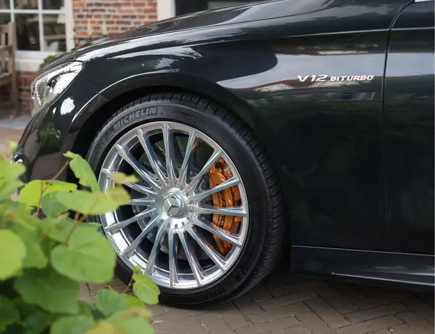 Mercedes-Benz S-Class view 13