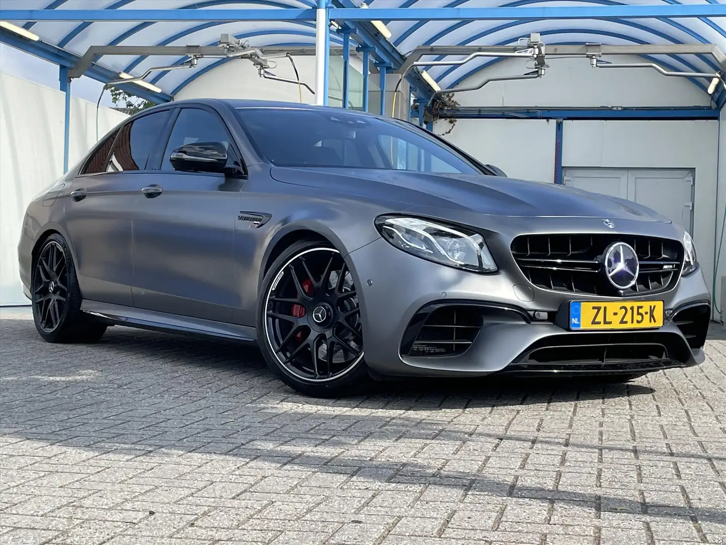 Mercedes-Benz E-Klasse E63S AMG S 800PK BRABUS / Schaalstoelen / Gris - 2