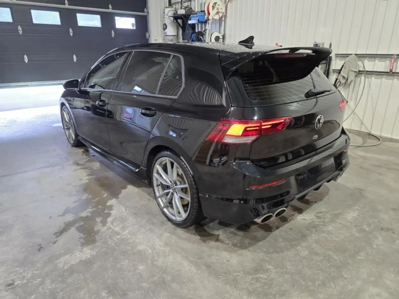 Volkswagen Golf R снимка Volkswagen Golf R