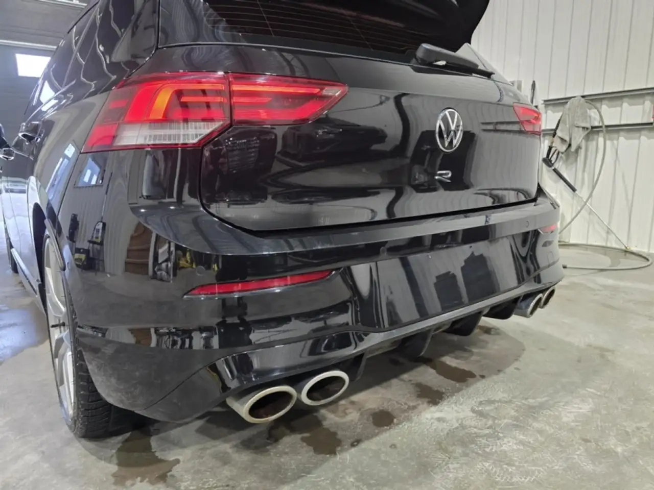 Volkswagen Golf R снимка Volkswagen Golf R