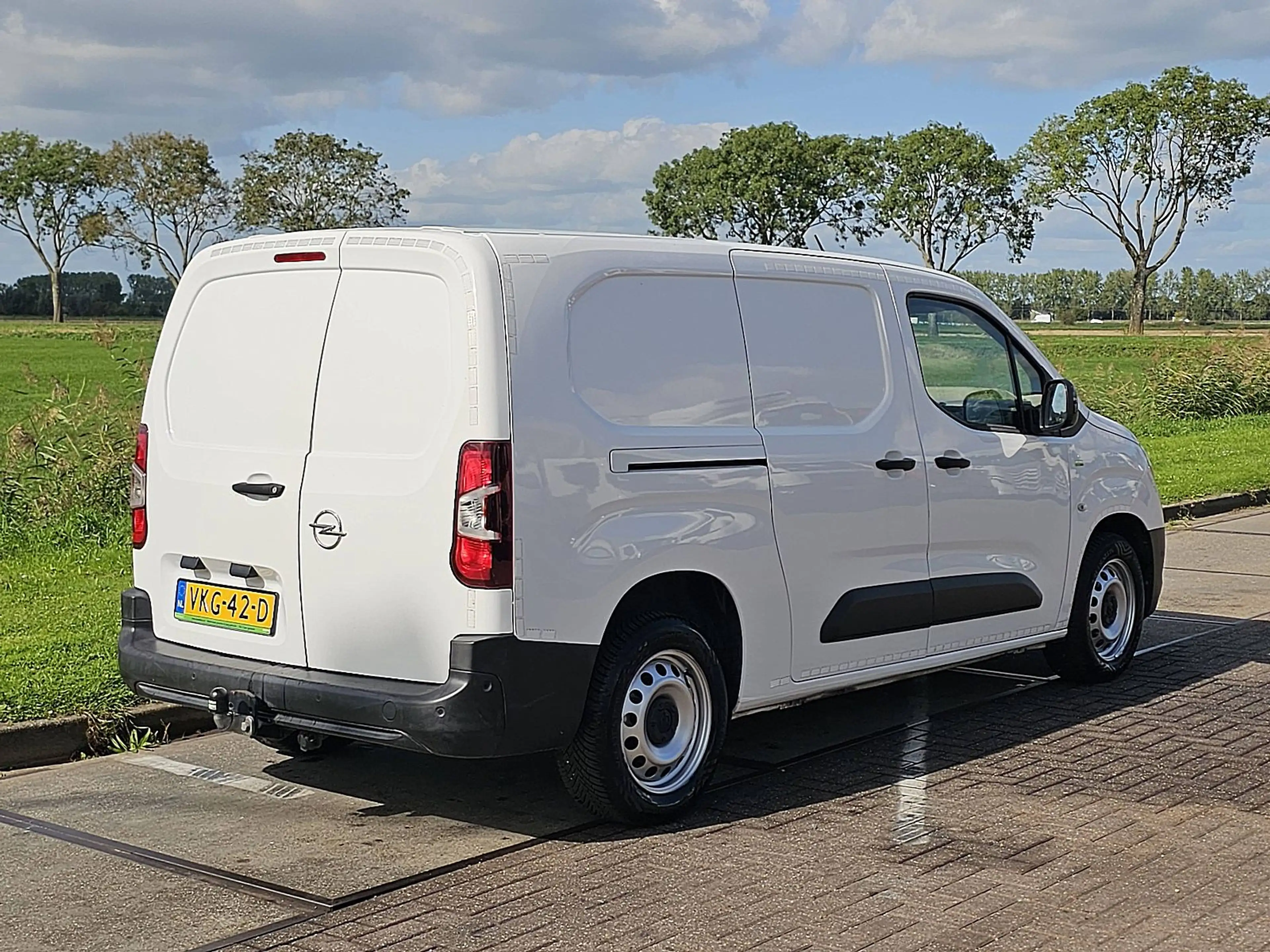 Opel Combo 1.5 L2 2xZjdeur NAP Airco Trekhaak 1e Eigenaar Ond — photo 3