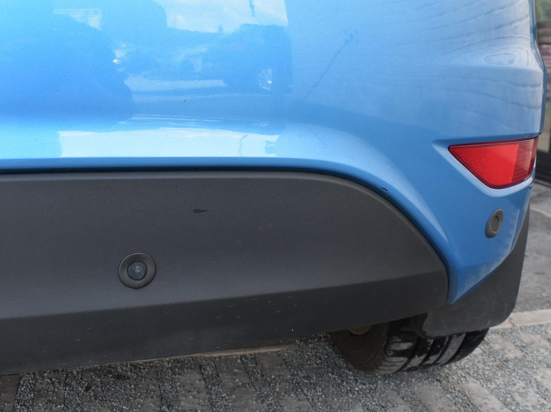 Ford Fiesta 1.4i Titanium / PDC / Verw Zetels / Airco / Garantie — photo 8