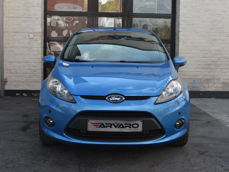 Ford Fiesta 1.4i Titanium / PDC / Verw Zetels / Airco / Garantie — photo 4