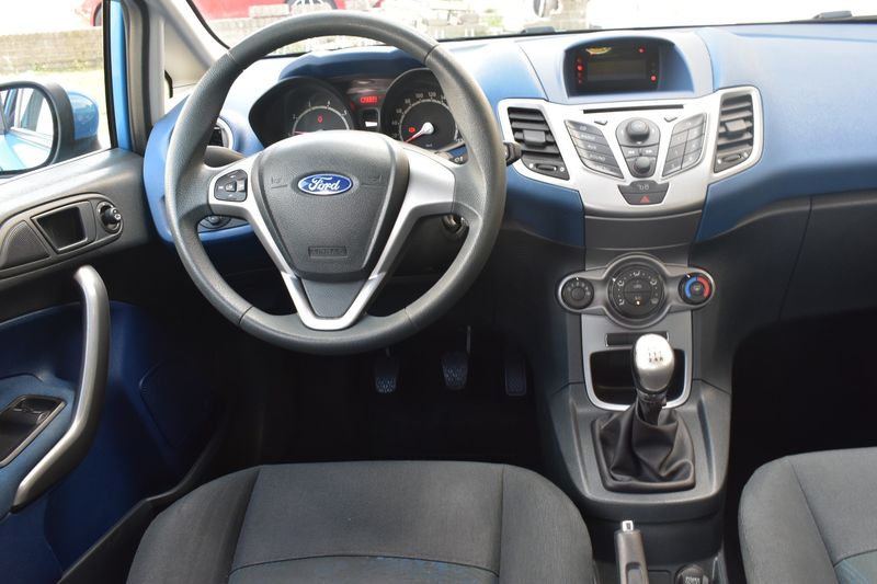 Ford Fiesta 1.4i Titanium / PDC / Verw Zetels / Airco / Garantie — photo 11
