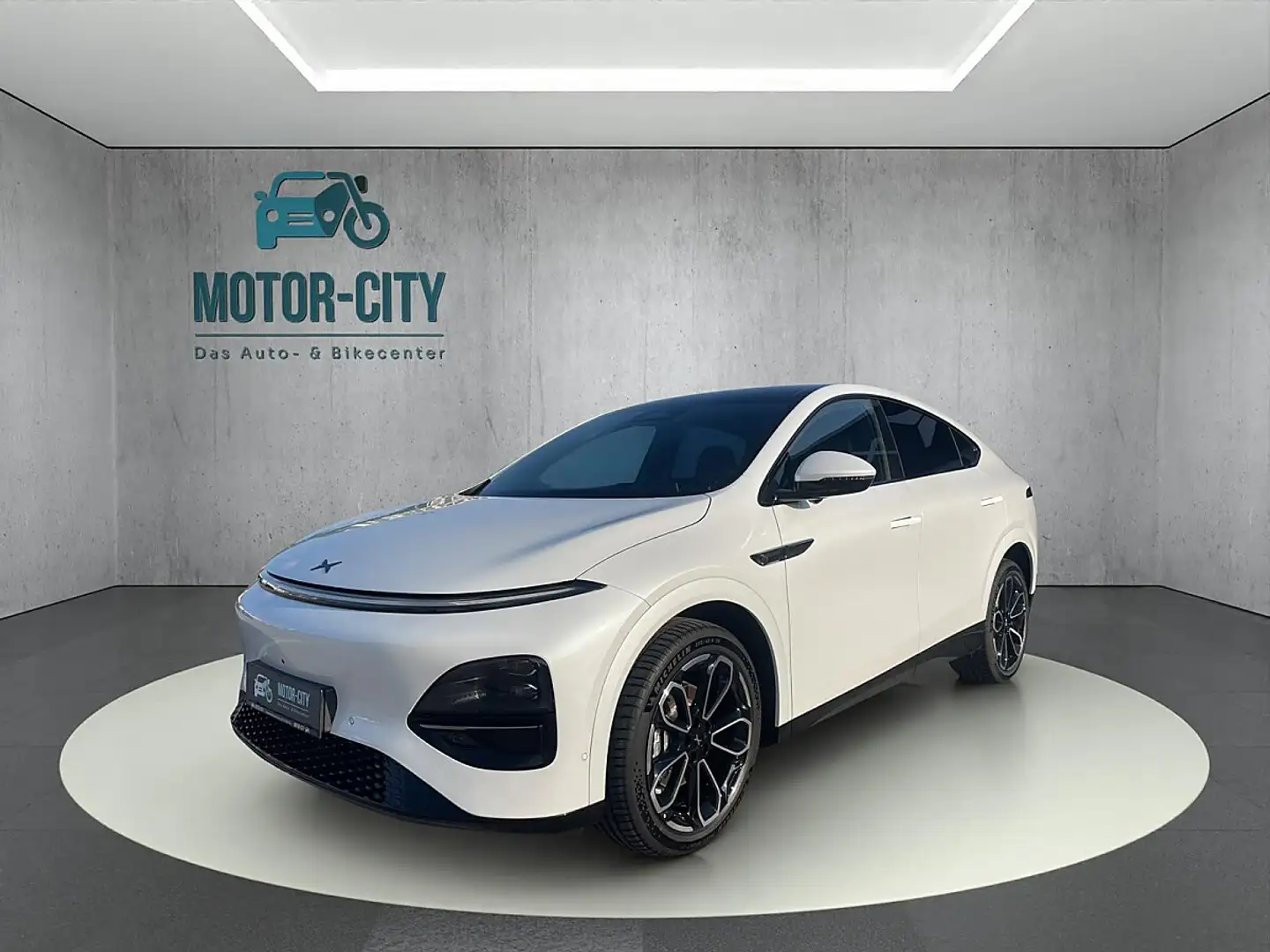 Xpeng G6 Performance AWD Weiß - 1