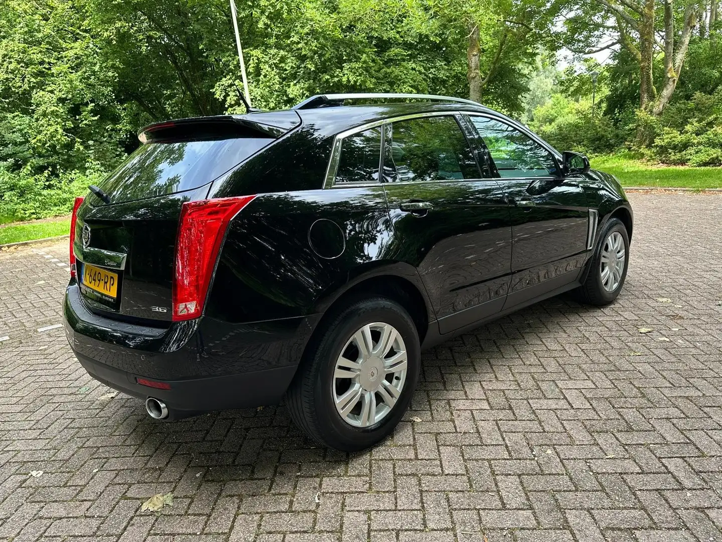 Cadillac SRX 4 Liberty 90536 Km Zwart - 1
